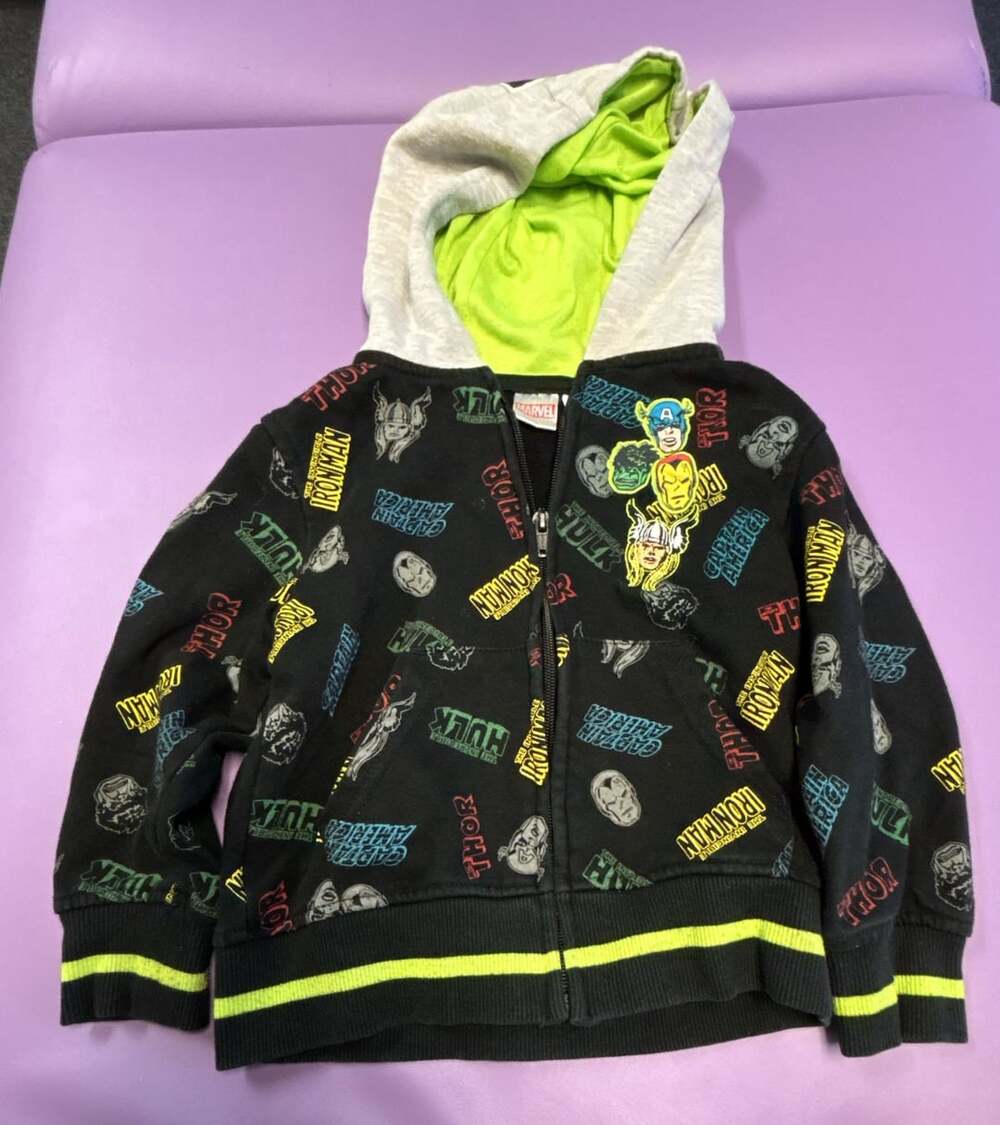 Marvel Avengers Full Zip Hoodie Size 4T Black Super Heroes